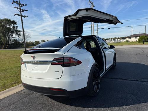 2017 Tesla X75D 90D — photo 4