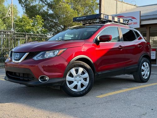 2019 Nissan Rogue Sport SV — photo 2