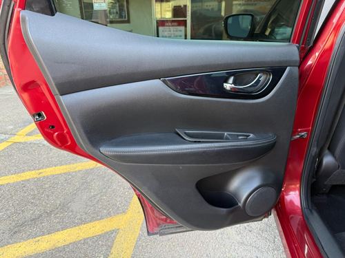 2019 Nissan Rogue Sport SV — photo 32