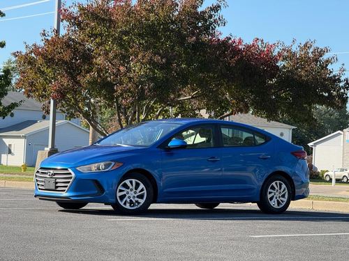 2017 Hyundai Elantra SE — photo 5