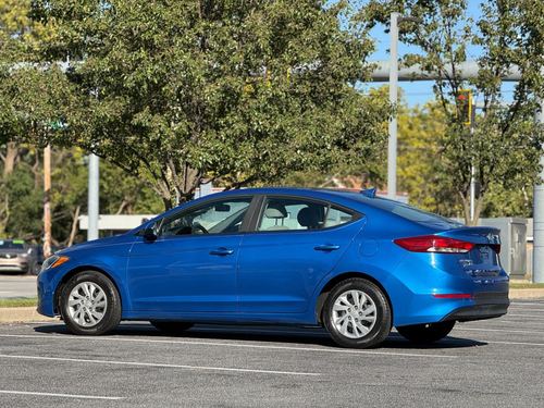 2017 Hyundai Elantra SE — photo 8