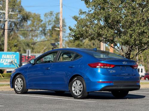 2017 Hyundai Elantra SE — photo 9
