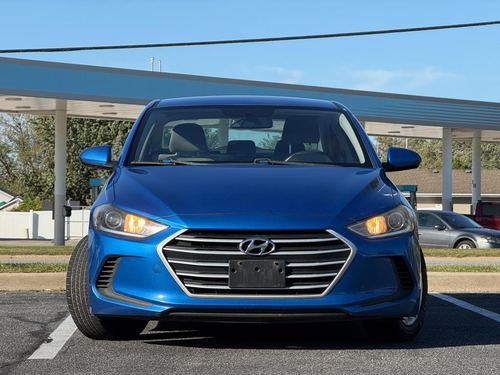 2017 Hyundai Elantra SE — photo 3