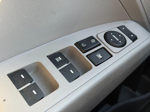 2017 Hyundai Elantra SE — photo 32