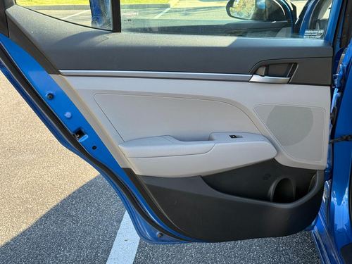 2017 Hyundai Elantra SE — photo 29