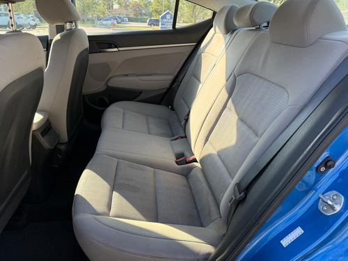 2017 Hyundai Elantra SE — photo 26