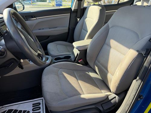 2017 Hyundai Elantra SE — photo 20
