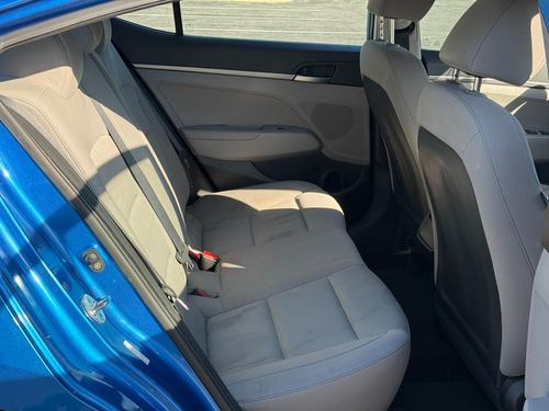 2017 Hyundai Elantra SE — photo 27