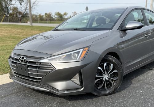 2020 Hyundai Elantra SE — photo 3