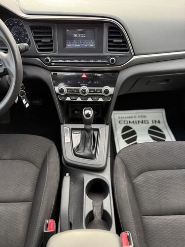 2020 Hyundai Elantra SE — photo 28