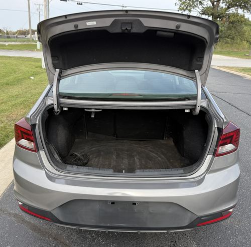 2020 Hyundai Elantra SE — photo 38