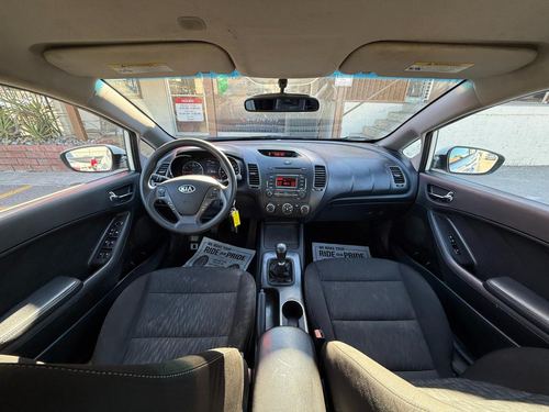 2016 Kia Forte — photo 13