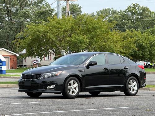 2015 Kia Optima GL - Middle-low — photo 2