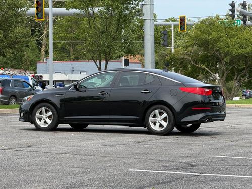2015 Kia Optima GL - Middle-low — photo 8