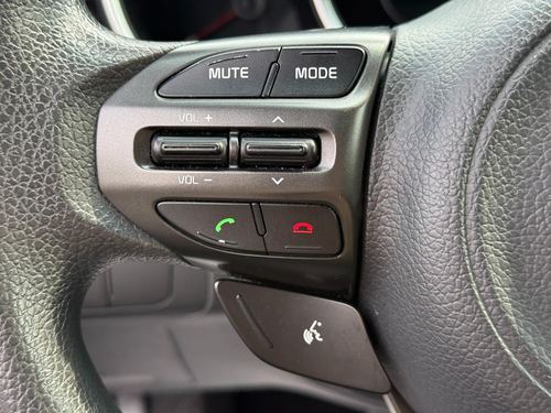 2015 Kia Optima GL - Middle-low — photo 27