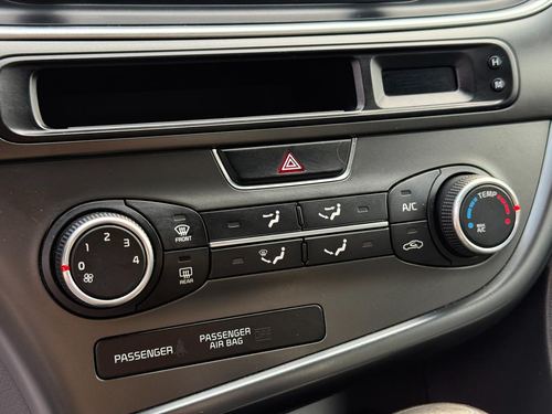 2015 Kia Optima GL - Middle-low — photo 19