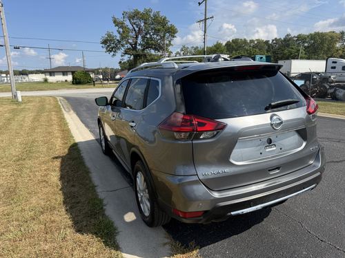 2019 Nissan Rogue SV — photo 4