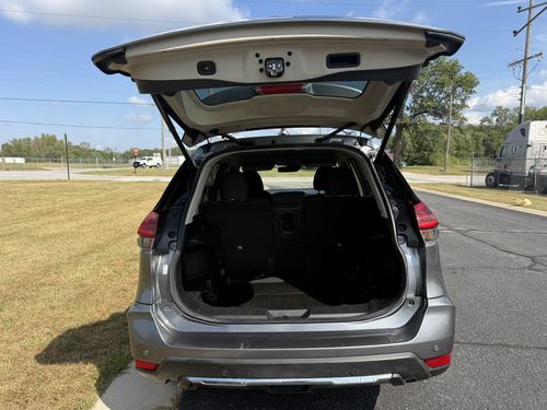 2019 Nissan Rogue SV — photo 34