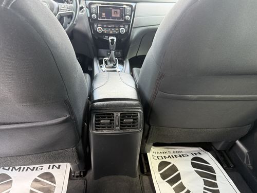 2019 Nissan Rogue SV — photo 22