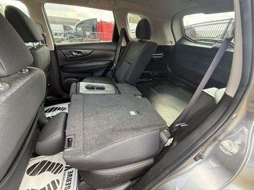 2019 Nissan Rogue SV — photo 28