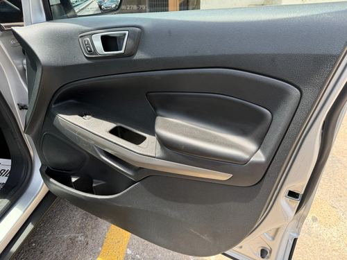 2019 Ford Ecosport Titanium — photo 24