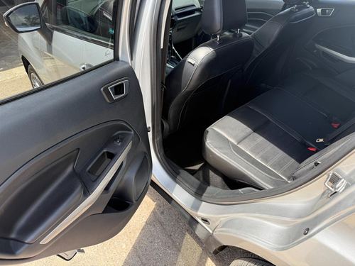 2019 Ford Ecosport Titanium — photo 32