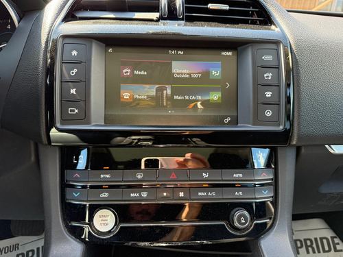 2018 Jaguar F-Pace 25t Premium — photo 20