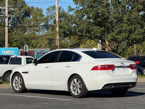 2017 Jaguar Xe 25T 25t Premium — photo 13
