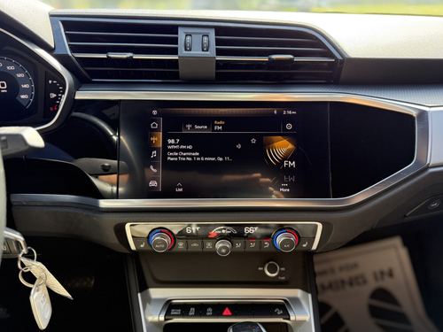 2021 Audi Q3 40 Premium — photo 17
