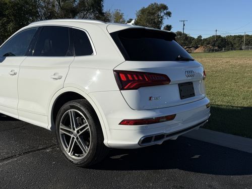 2018 Audi SQ5 3.0T Prestige — photo 10