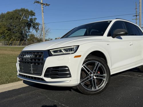 2018 Audi SQ5 3.0T Prestige — photo 5