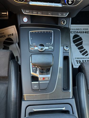 2018 Audi SQ5 3.0T Prestige — photo 25