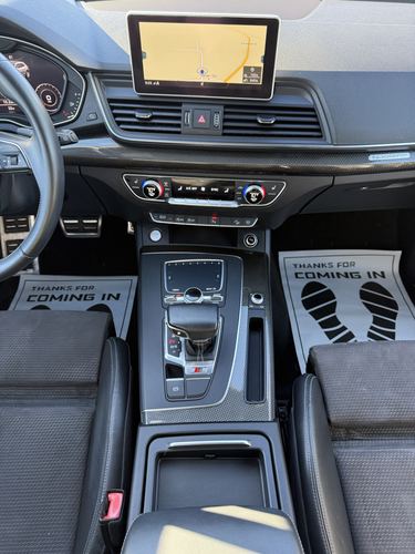 2018 Audi SQ5 3.0T Prestige — photo 24