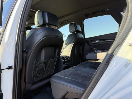 2018 Audi SQ5 3.0T Prestige — photo 29
