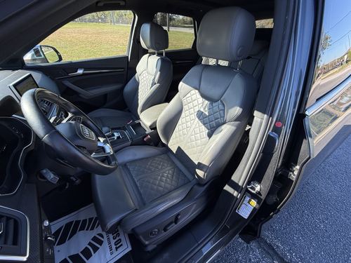 2018 Audi SQ5 3.0T Prestige — photo 17