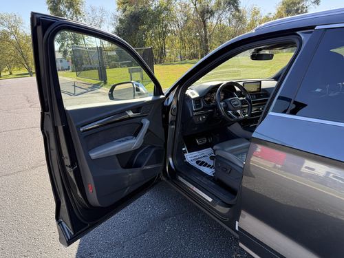 2018 Audi SQ5 3.0T Prestige — photo 32