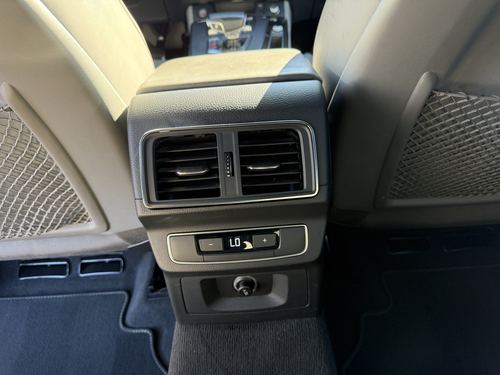 2018 Audi SQ5 3.0T Prestige — photo 23