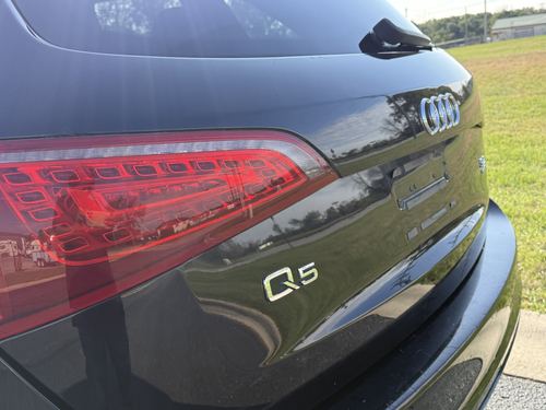 2011 Audi Q5 Premium Plus — photo 11