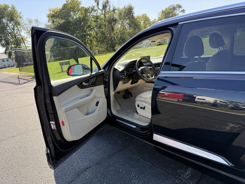2017 Audi Q7 3.0T Premium — photo 13