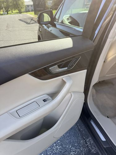 2017 Audi Q7 3.0T Premium — photo 35