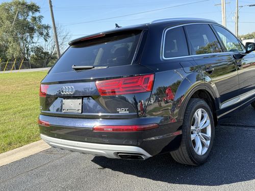 2017 Audi Q7 3.0T Premium — photo 40