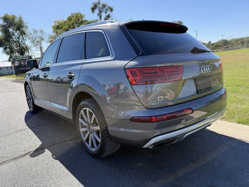 2018 Audi Q7 3.0T Premium Plus — photo 7