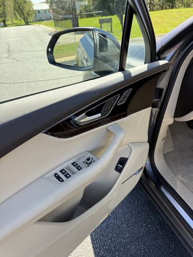 2018 Audi Q7 3.0T Premium Plus — photo 37