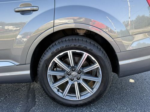 2017 Audi Q7 3.0T Premium — photo 10