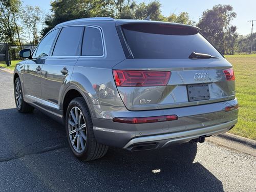 2017 Audi Q7 3.0T Premium — photo 7