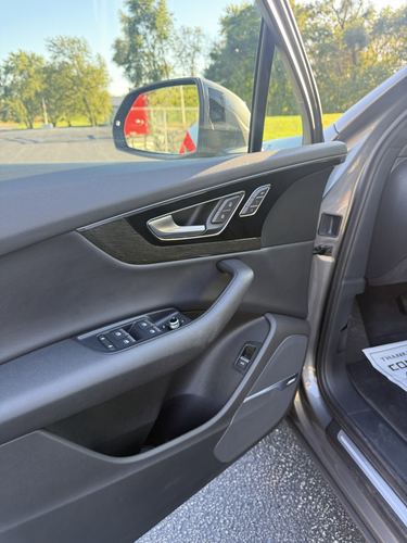 2017 Audi Q7 3.0T Premium — photo 31