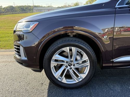 2021 Audi Q7 55 Premium Plus — photo 11