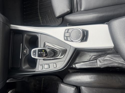 2017 BMW 230 xDrive — photo 21
