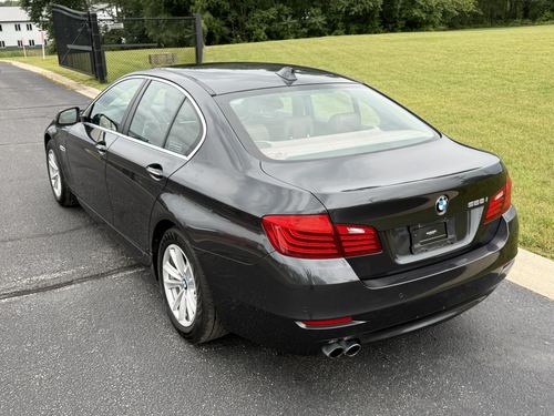 2015 BMW 528 5-Series — photo 8