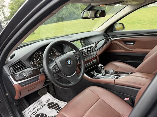 2015 BMW 528 5-Series — photo 25